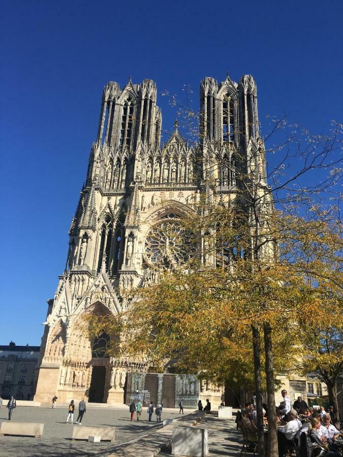 Bedinreims "Burgundy Bottle" 110M2 Exceptional, 4 Chambres Doubles, 2 Bain, Free Park & Wifi, Tout Equipe Ngoại thất bức ảnh